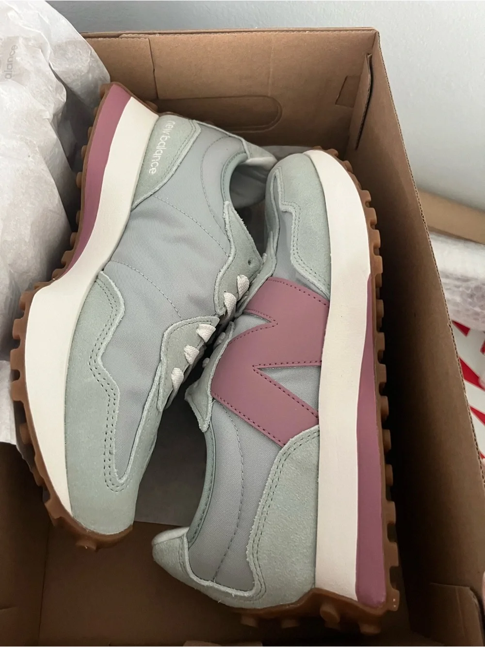 New balance Women's Mint Green & Dusty Pink Retro Runner Sneakers W3277BS